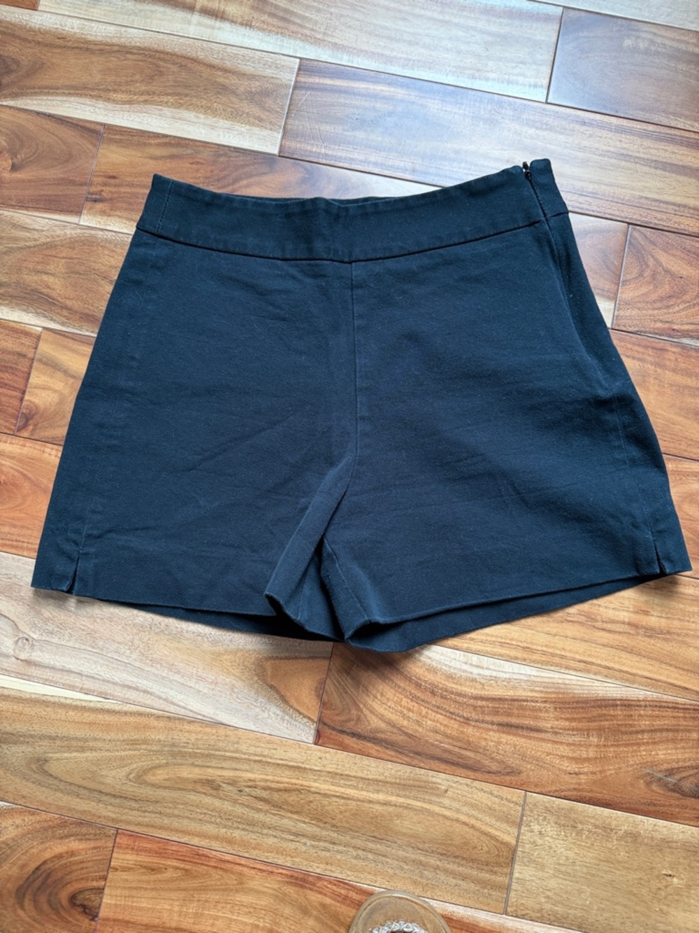 GAP Black High-Waist Tailored Shorts